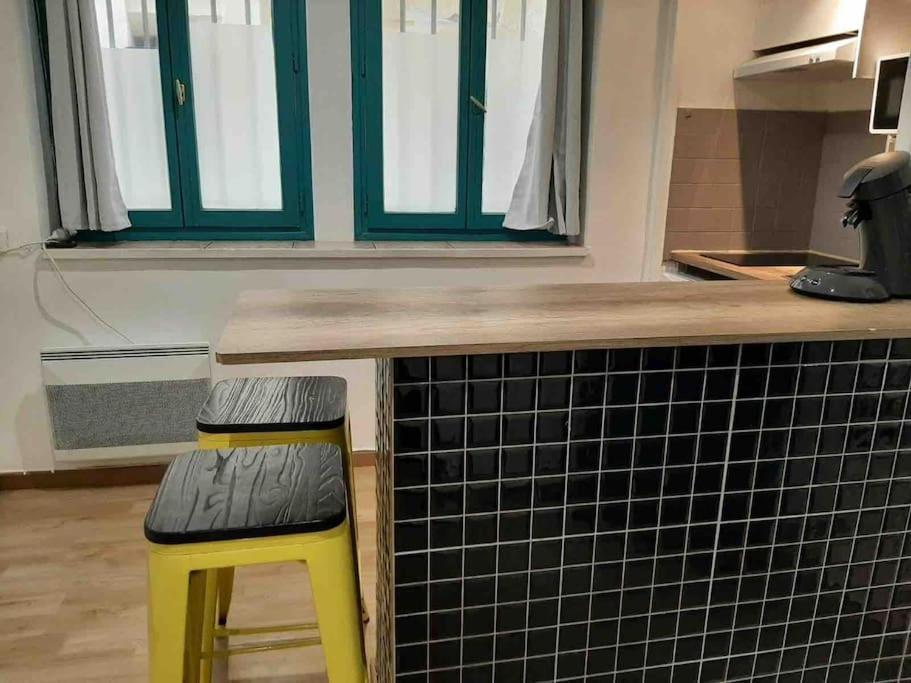 La + Belle Chambre Voutee Au Coeur De Montpellier Extérieur photo