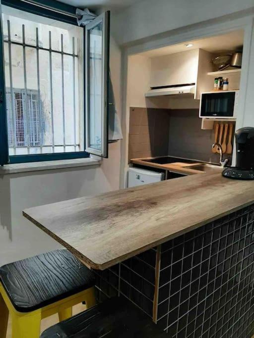 La + Belle Chambre Voutee Au Coeur De Montpellier Extérieur photo